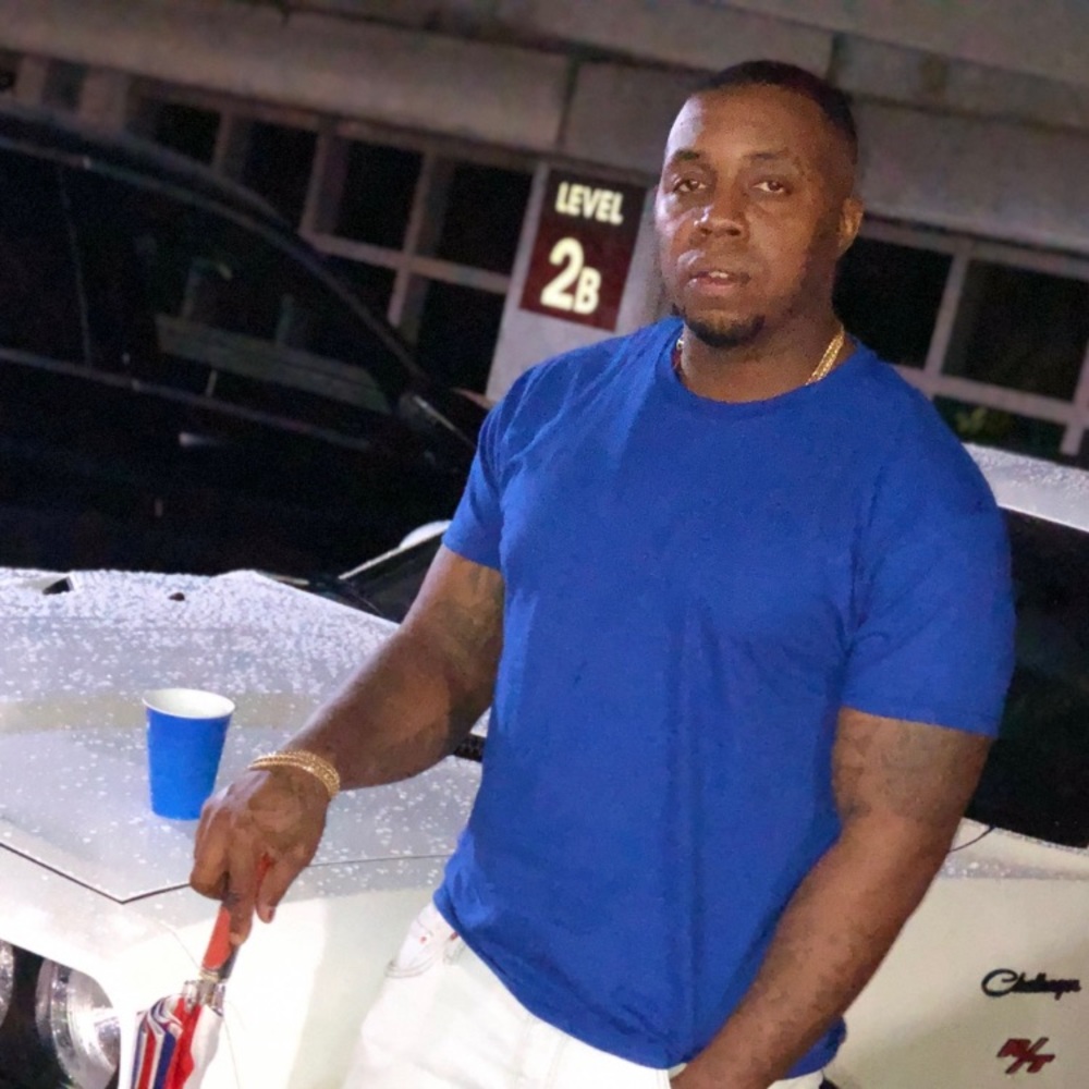 Meet your Posher, Javon